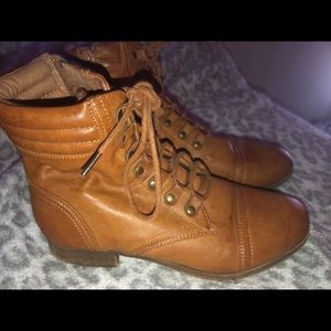 Brown low boots